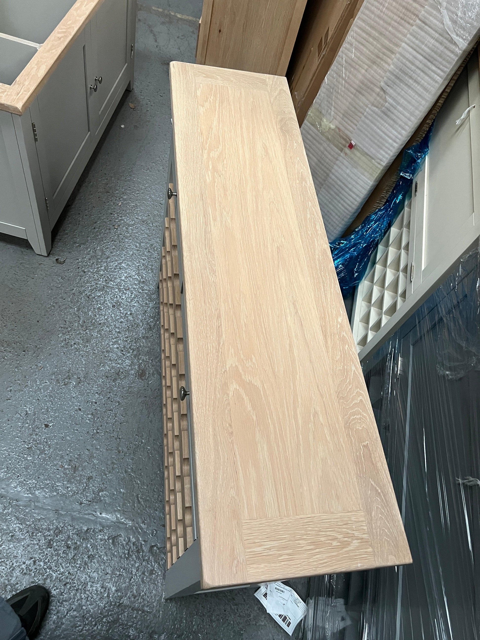 CHESTER DOVE GREY
Wine Console Quality Furniture Clearance Ltd