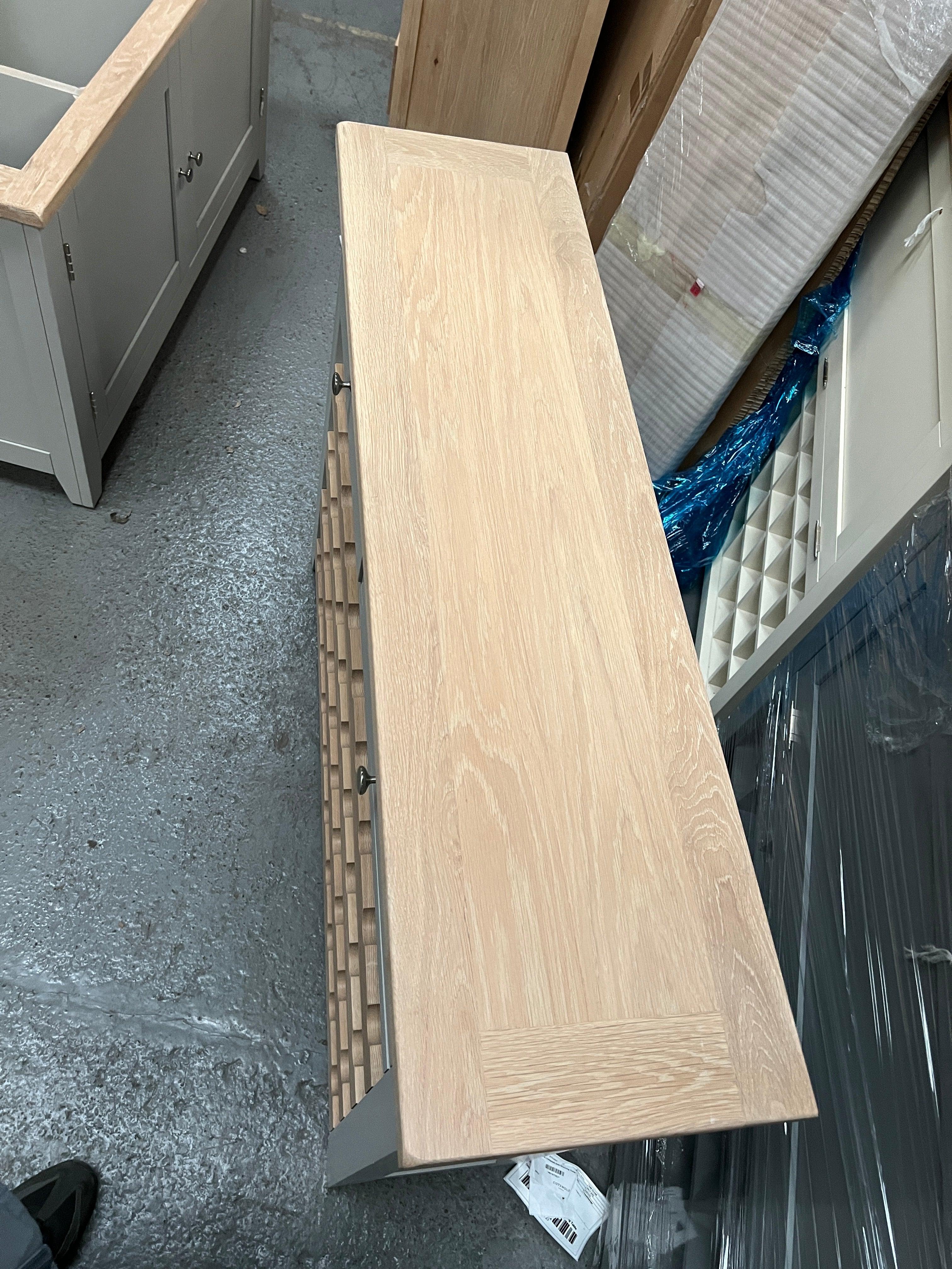 CHESTER DOVE GREY
Wine Console Quality Furniture Clearance Ltd