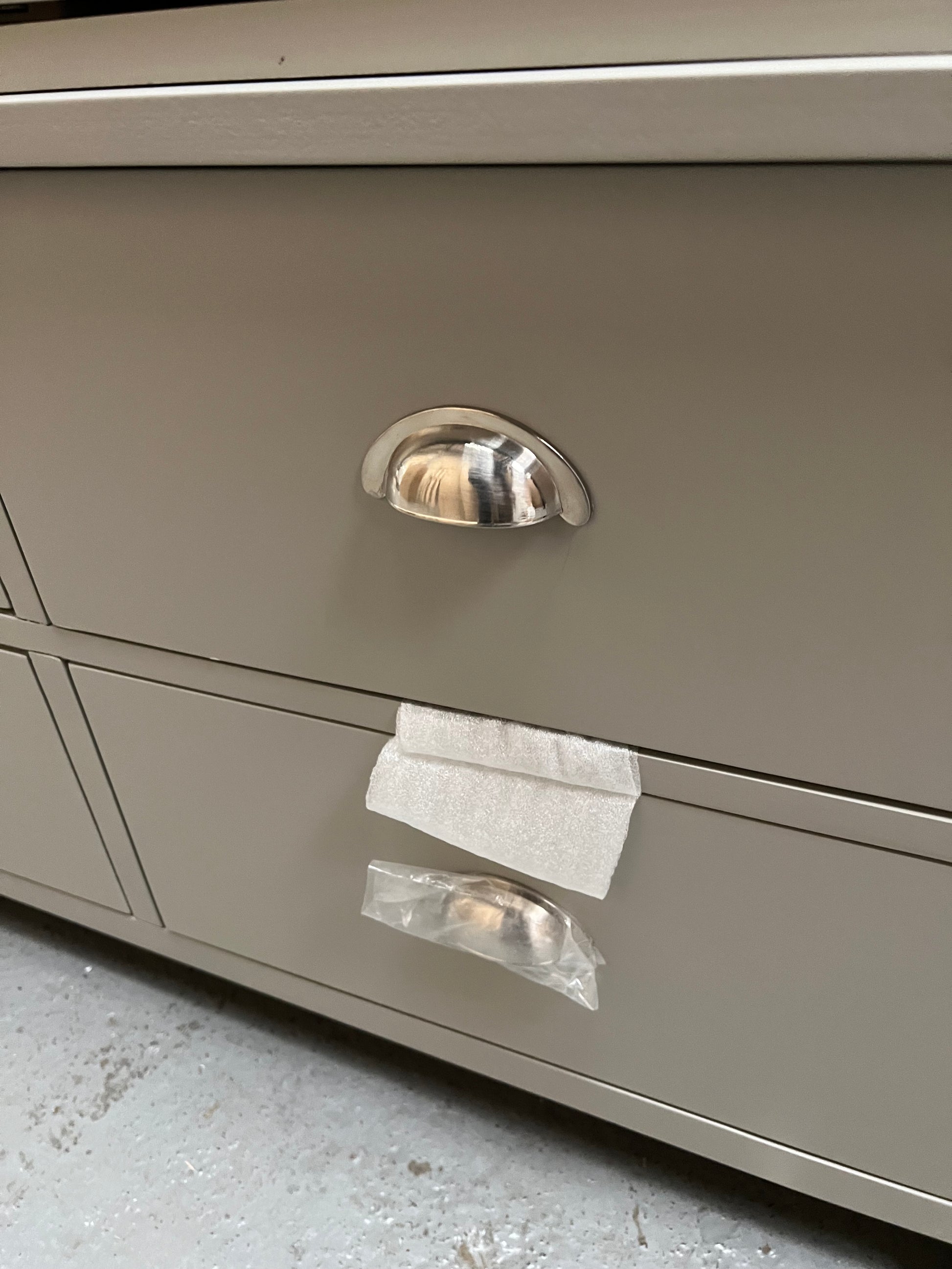 Hampshire ‘Country Life’ Triple Larder - Grey Quality Furniture Clearance Ltd