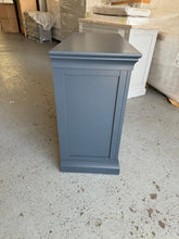 Load image into Gallery viewer, CHANTILLY DUSKY BLACK
3 Drawer Petite Chest Quality Furniture Clearance Ltd
