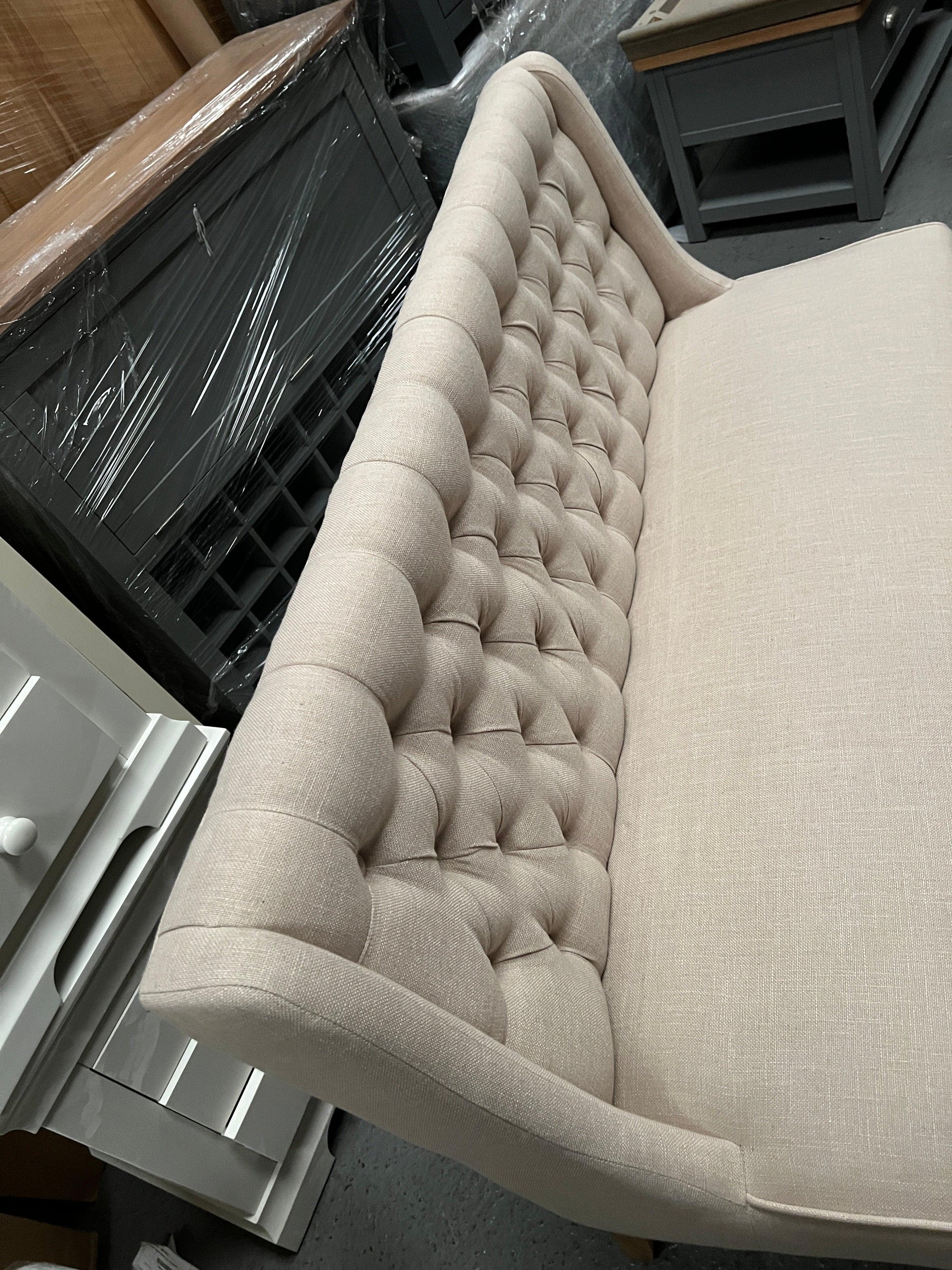 PADSTOW
Low Back Buttoned Bench - Stone Quality Furniture Clearance Ltd