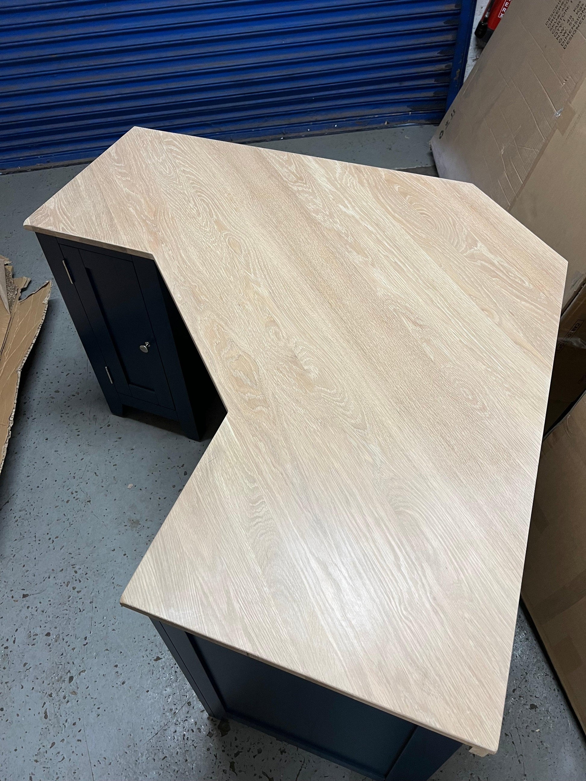 CHESTER MIDNIGHT BLUE
Corner Desk Quality Furniture Clearance Ltd