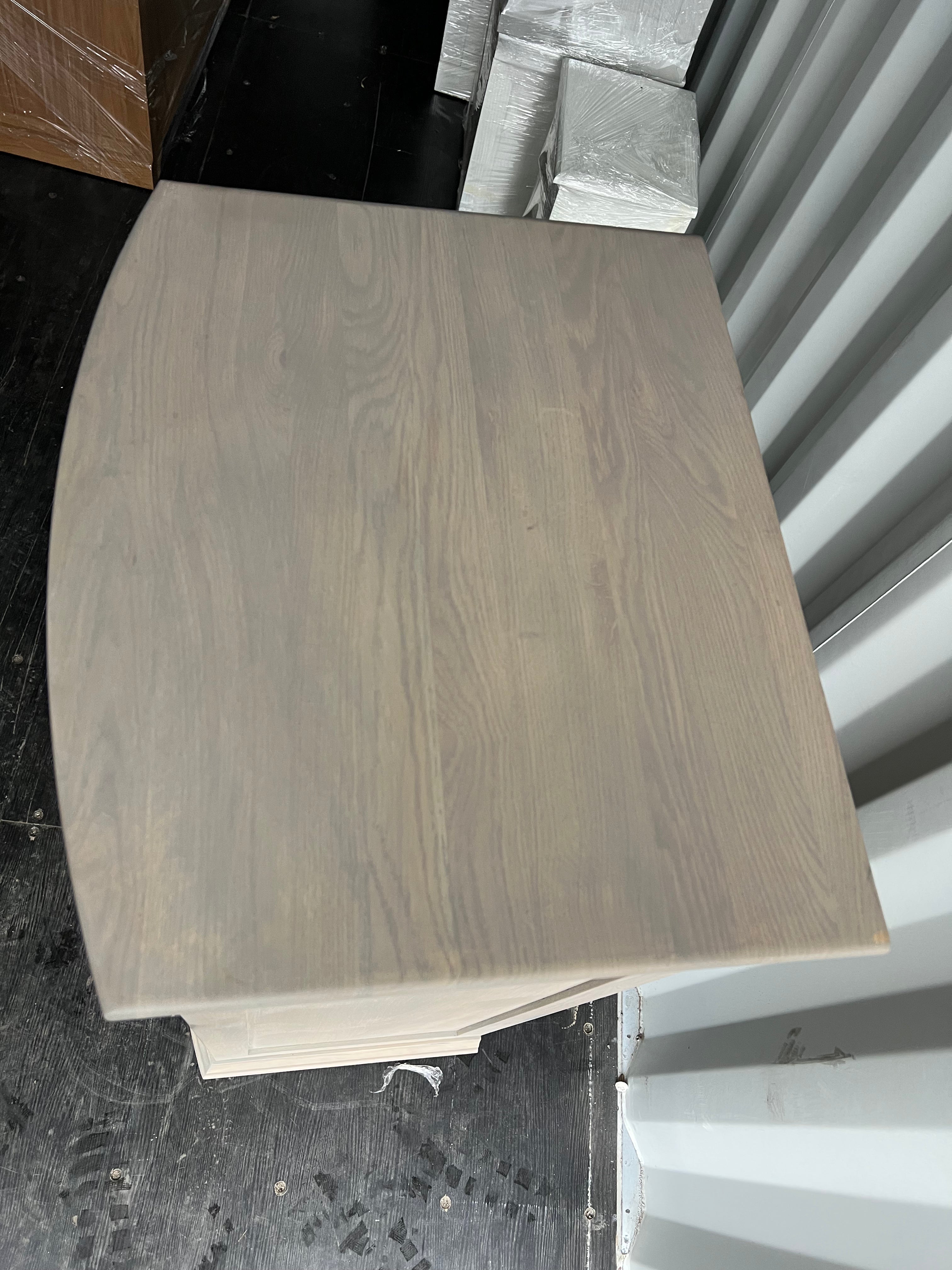 WINCHCOMBE SMOKED OAK
Vanity Tall Boy Quality Furniture Clearance Ltd