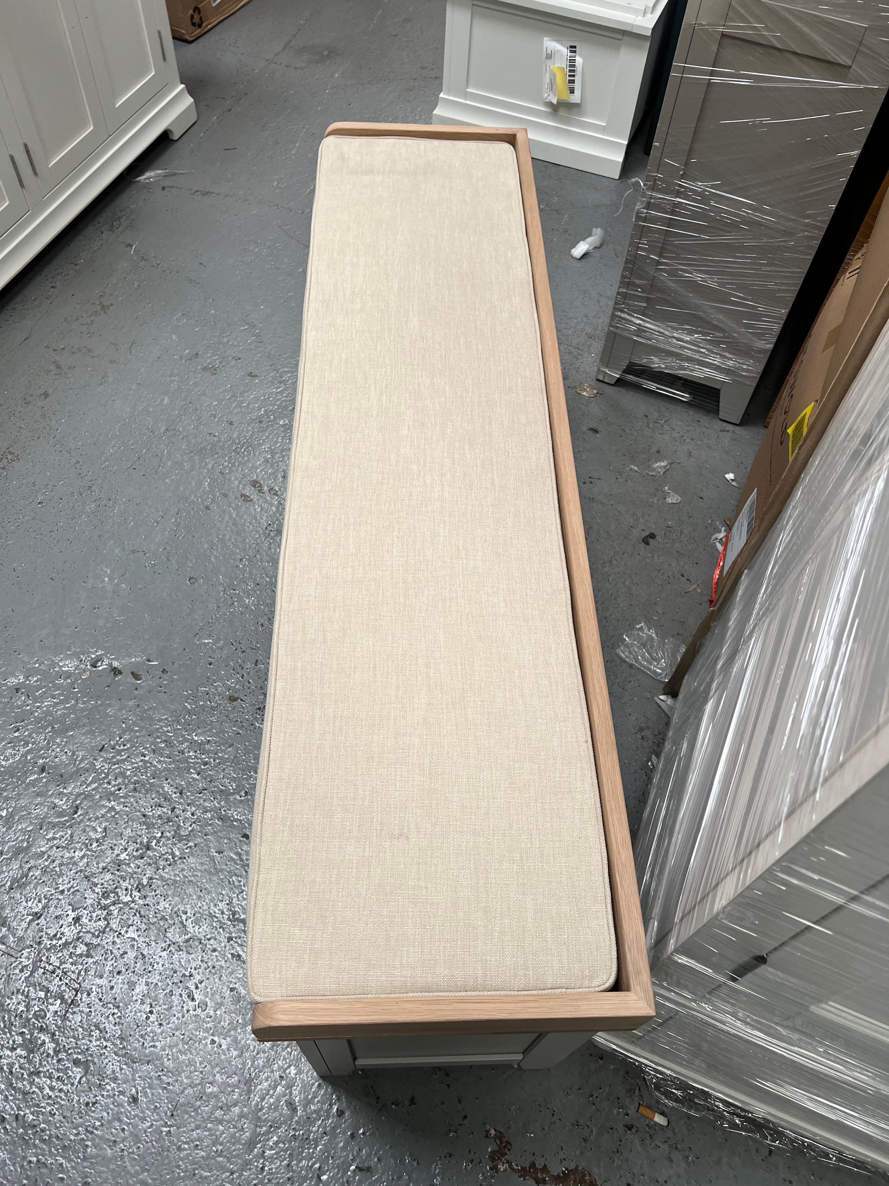 CHESTER DOVE GREY
Large Open Shoe Bench Quality Furniture Clearance Ltd