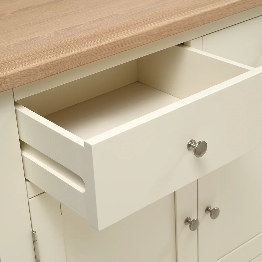 CHESTER CLASSIC CREAM
Small Sideboard Quality Furniture Clearance Ltd