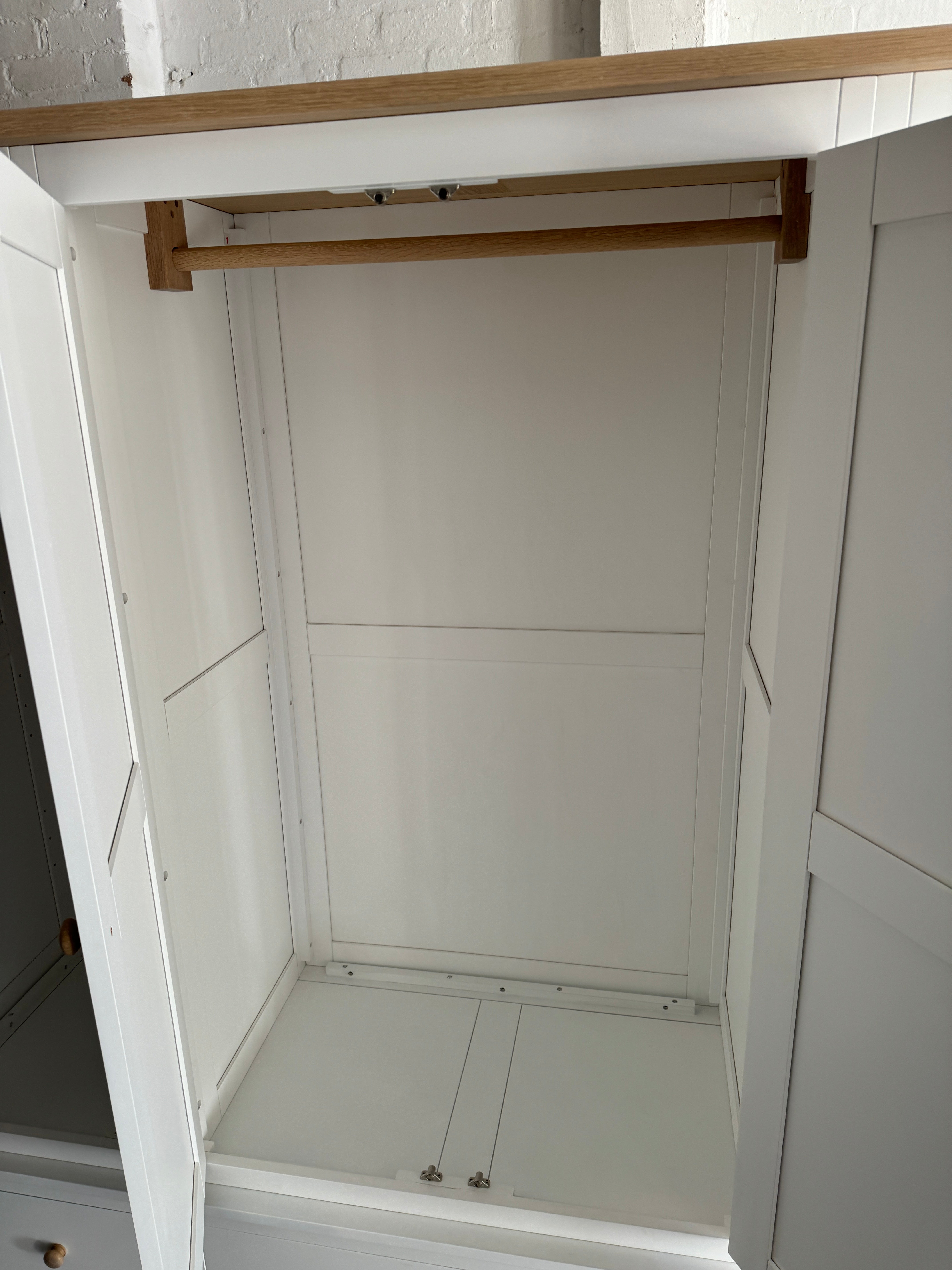 CHESTER PURE WHITE Four Door Wardrobe