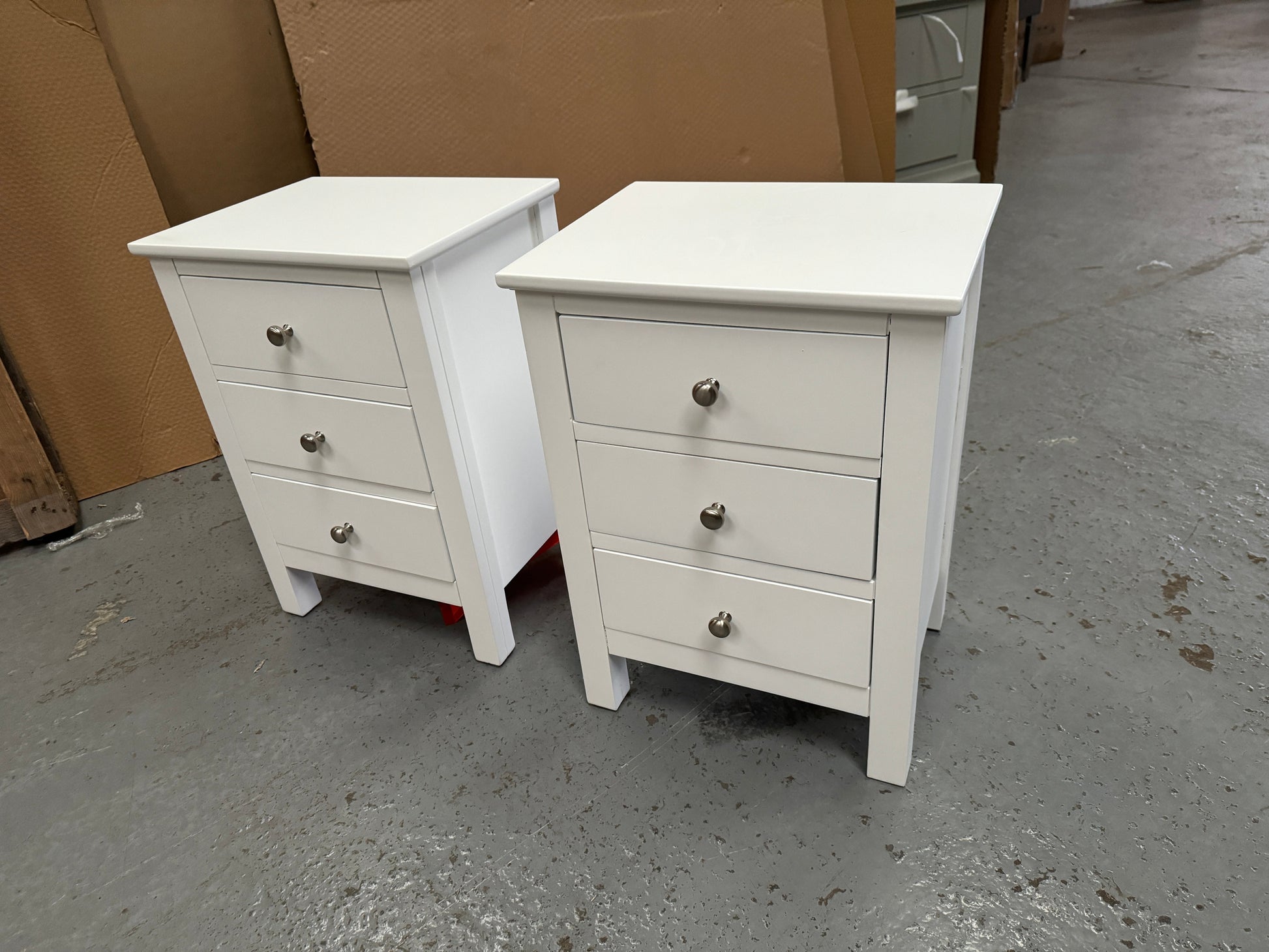 Set of two SIMPLY COTSWOLD PURE WHITE
3 Drawer Bedside Tables Quality Furniture Clearance Ltd