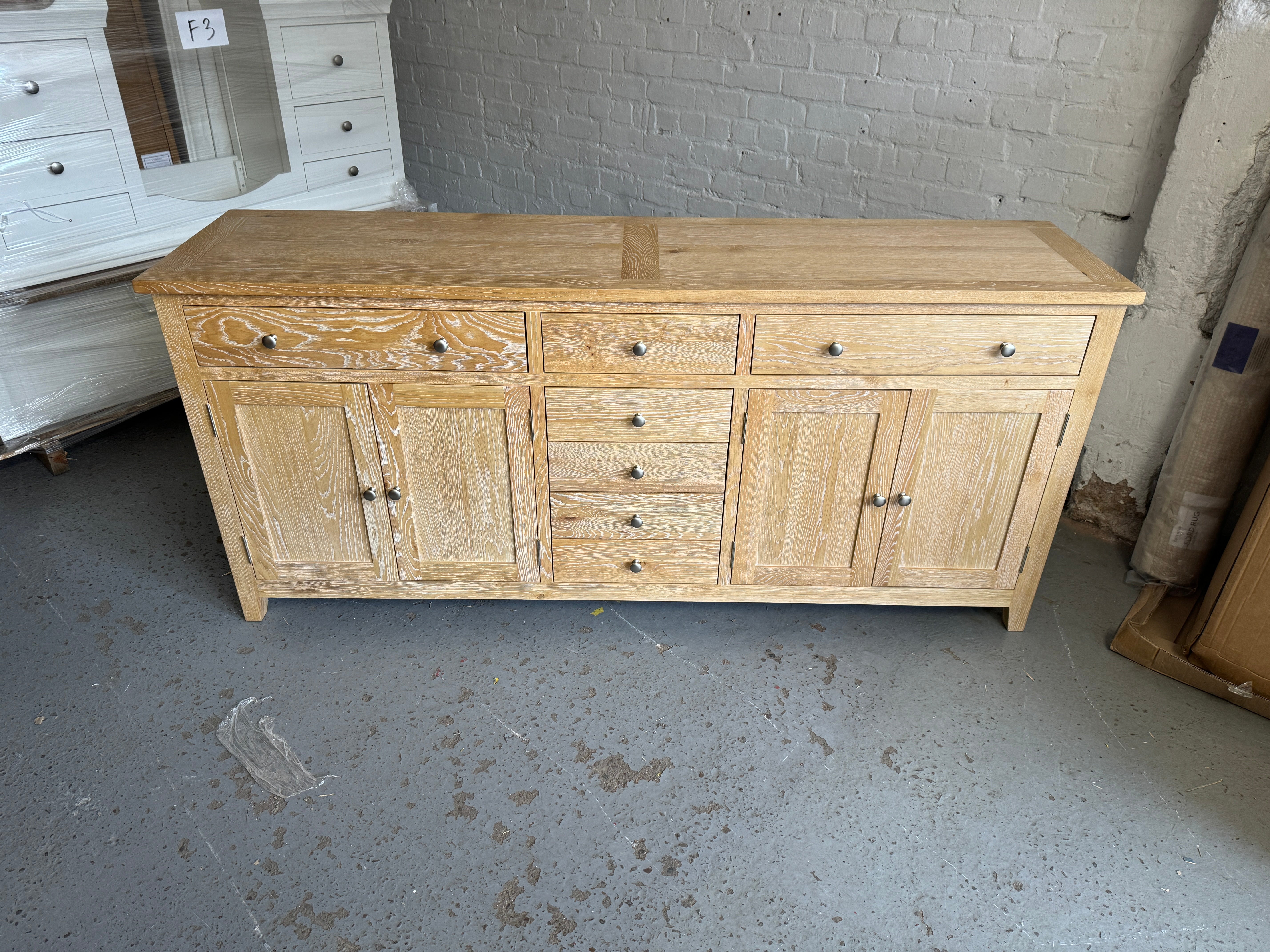 INGLESHAM WHITEWASH OAK
Grand Sideboard Quality Furniture Clearance Ltd