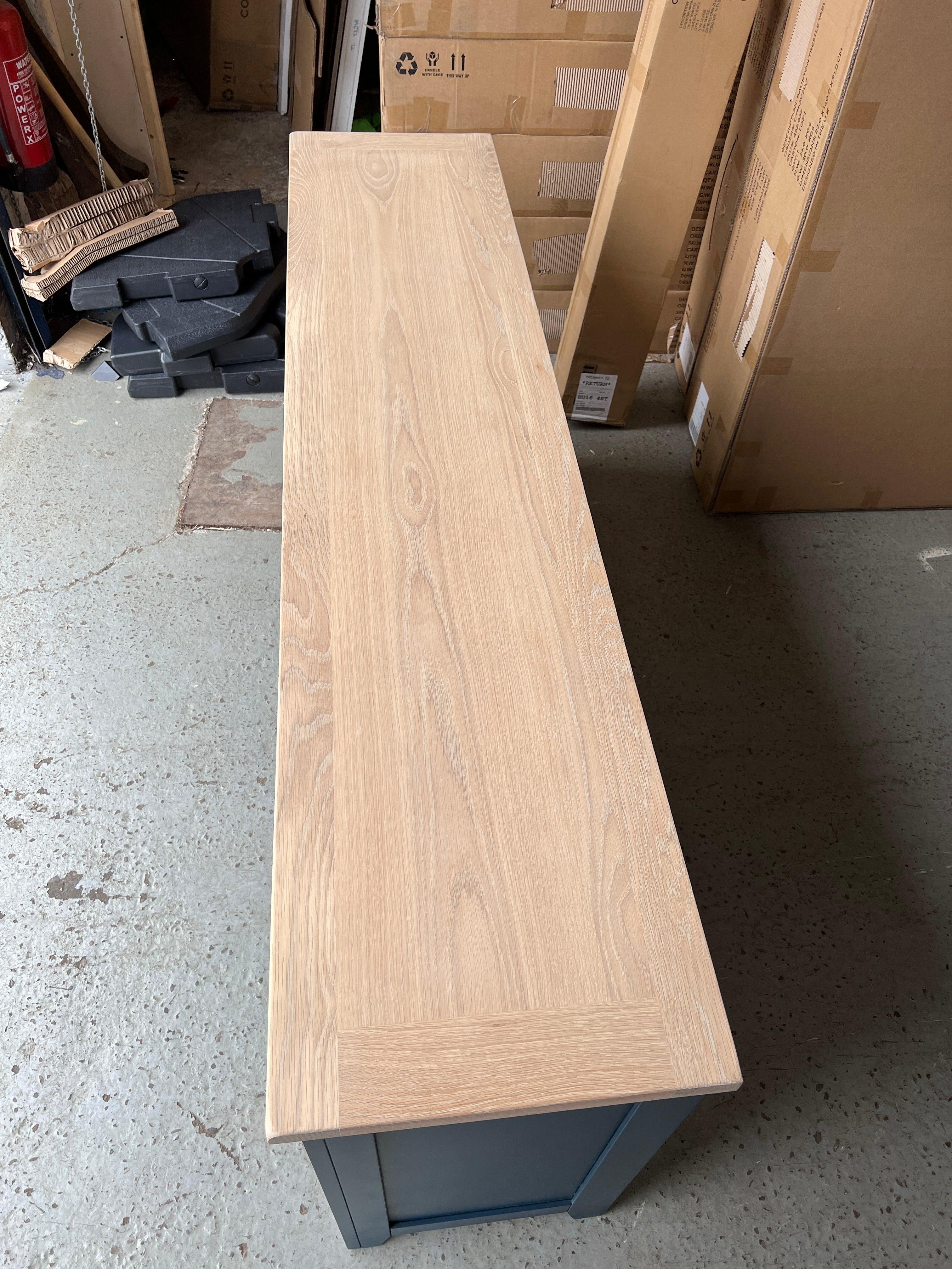 CHESTER MIDNIGHT BLUE
Extra Large Sideboard Quality Furniture Clearance Ltd