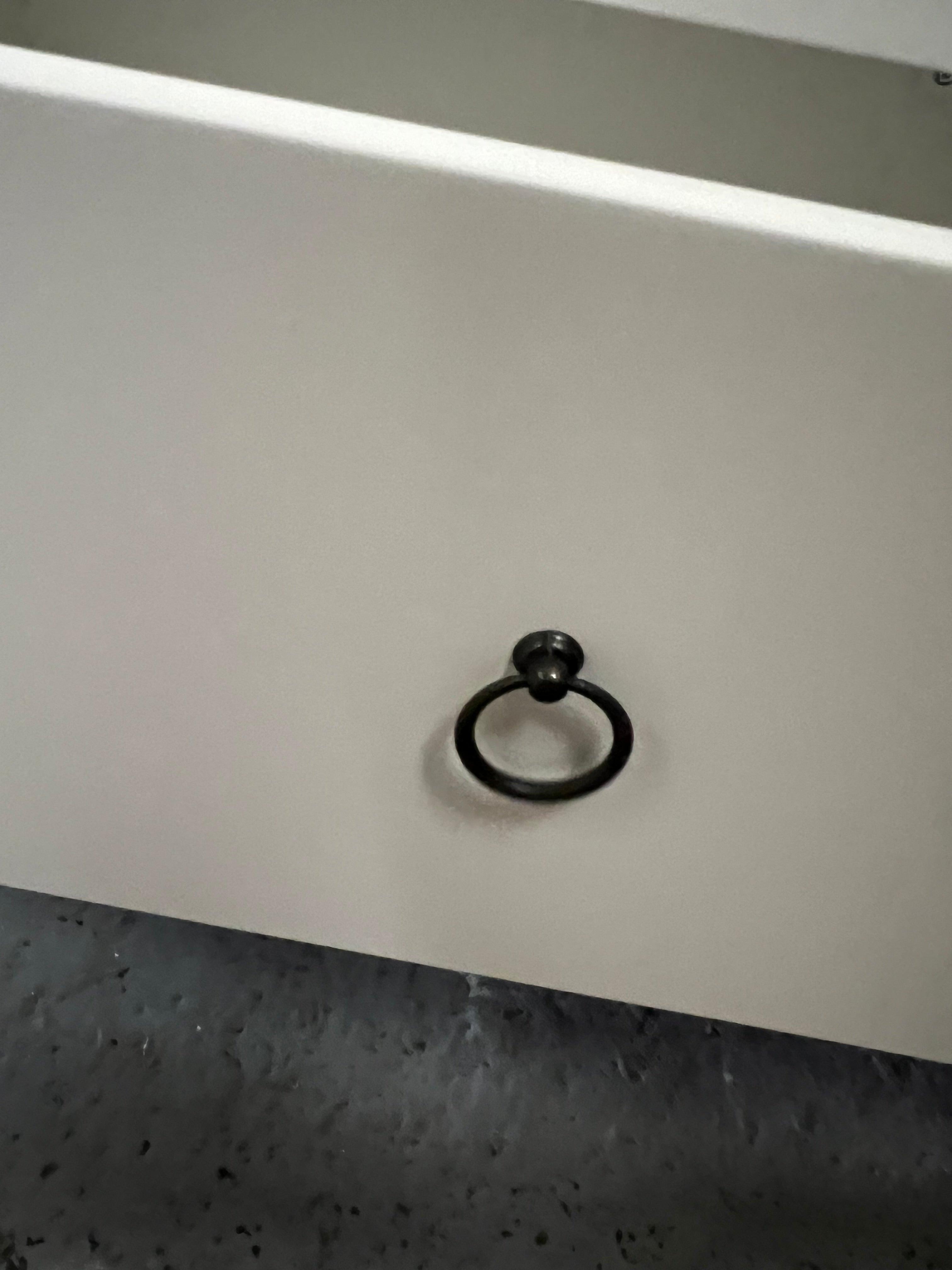 ELKSTONE PAINTED PARCHMENT
Triple Wardrobe Quality Furniture Clearance Ltd