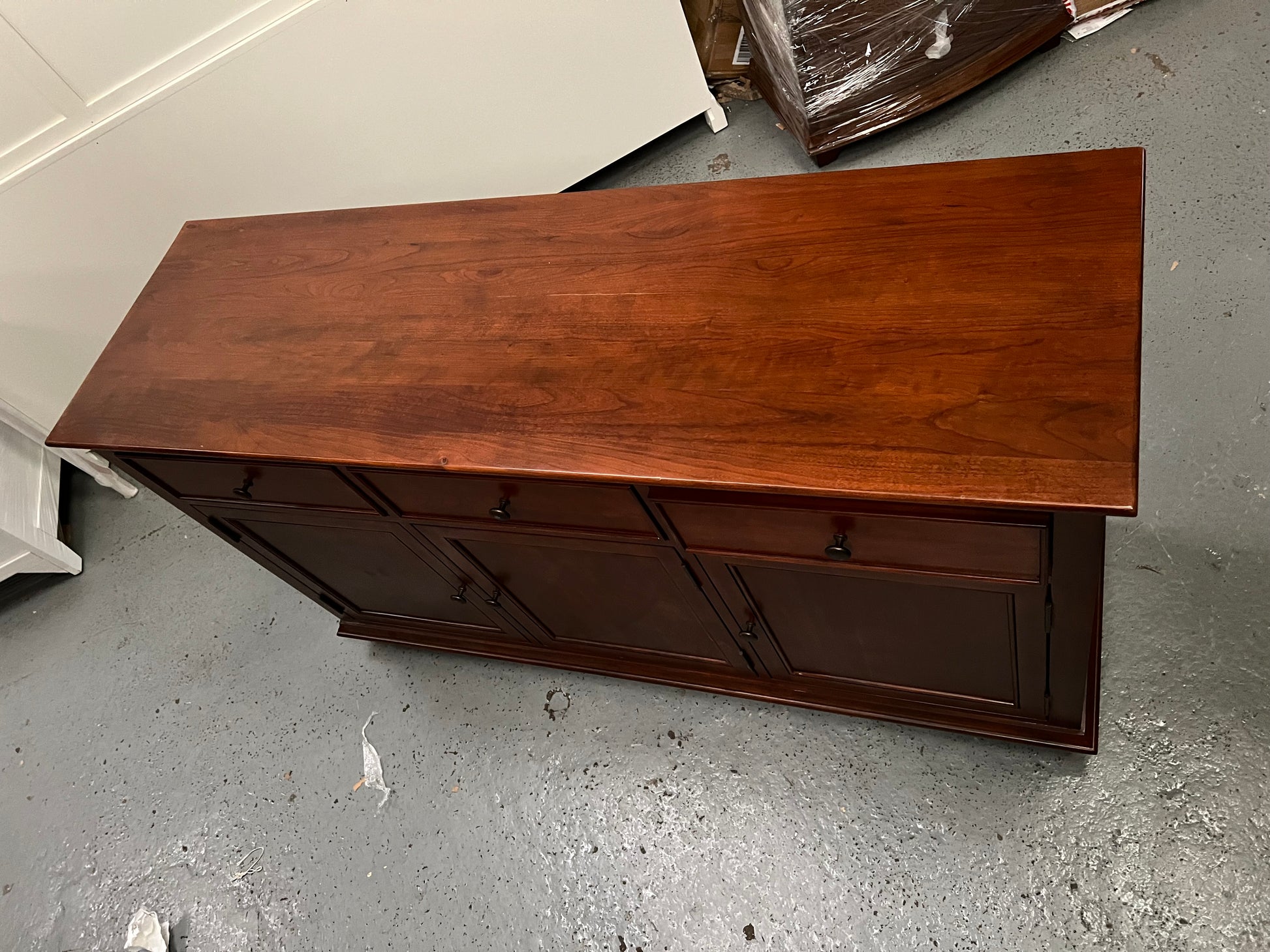 KINGHAM CHERRY
3 Door Sideboard Quality Furniture Clearance Ltd