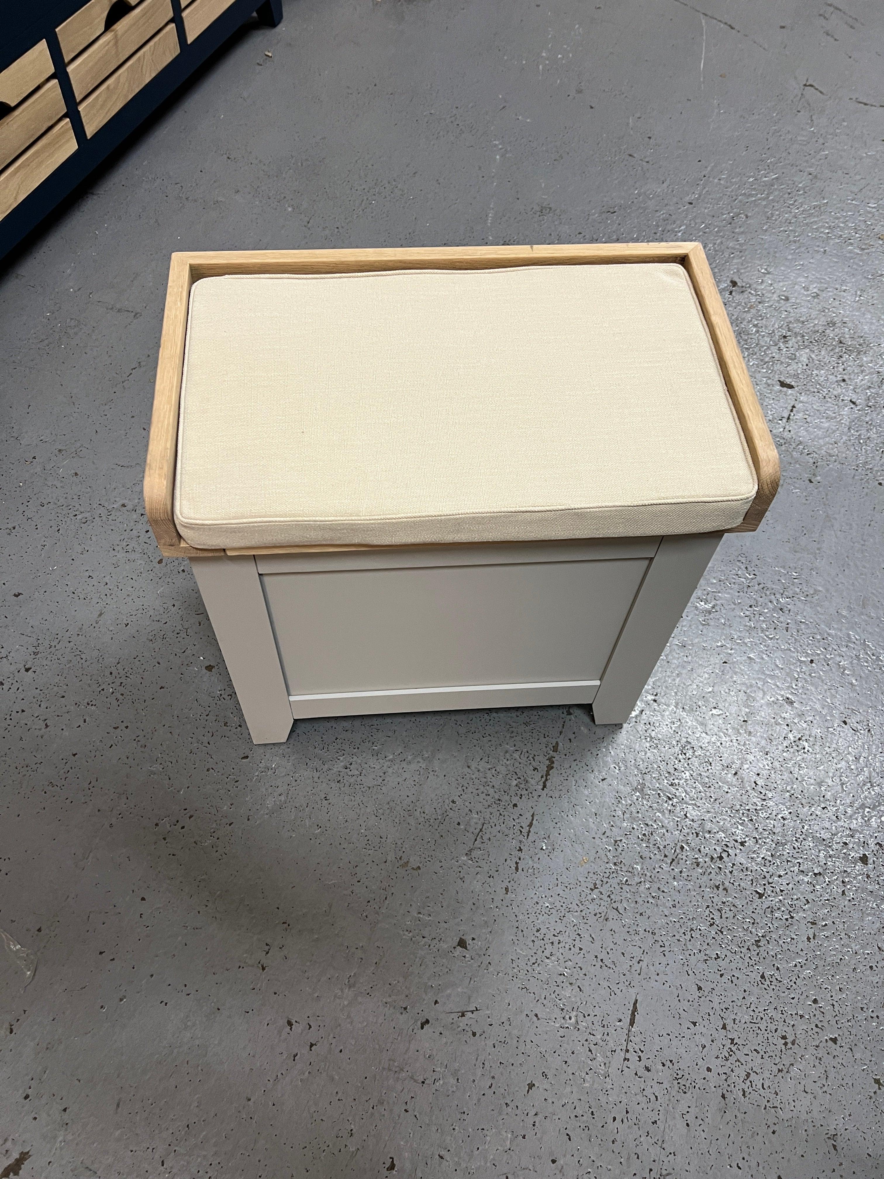 CHESTER DOVE GREY Small Shoe Storage Trunk Bench Quality Furniture Clearance Ltd