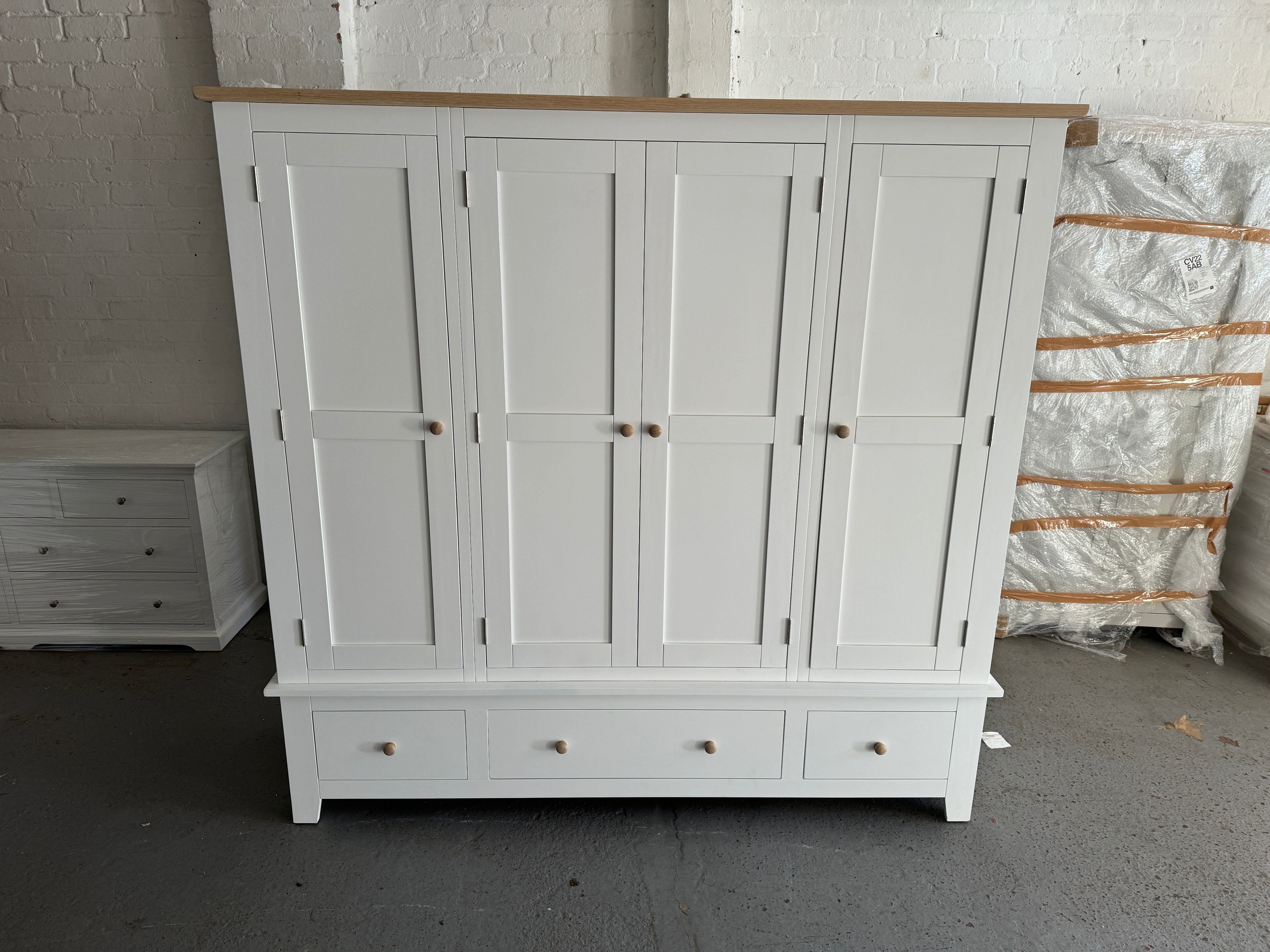 CHESTER PURE WHITE Four Door Wardrobe