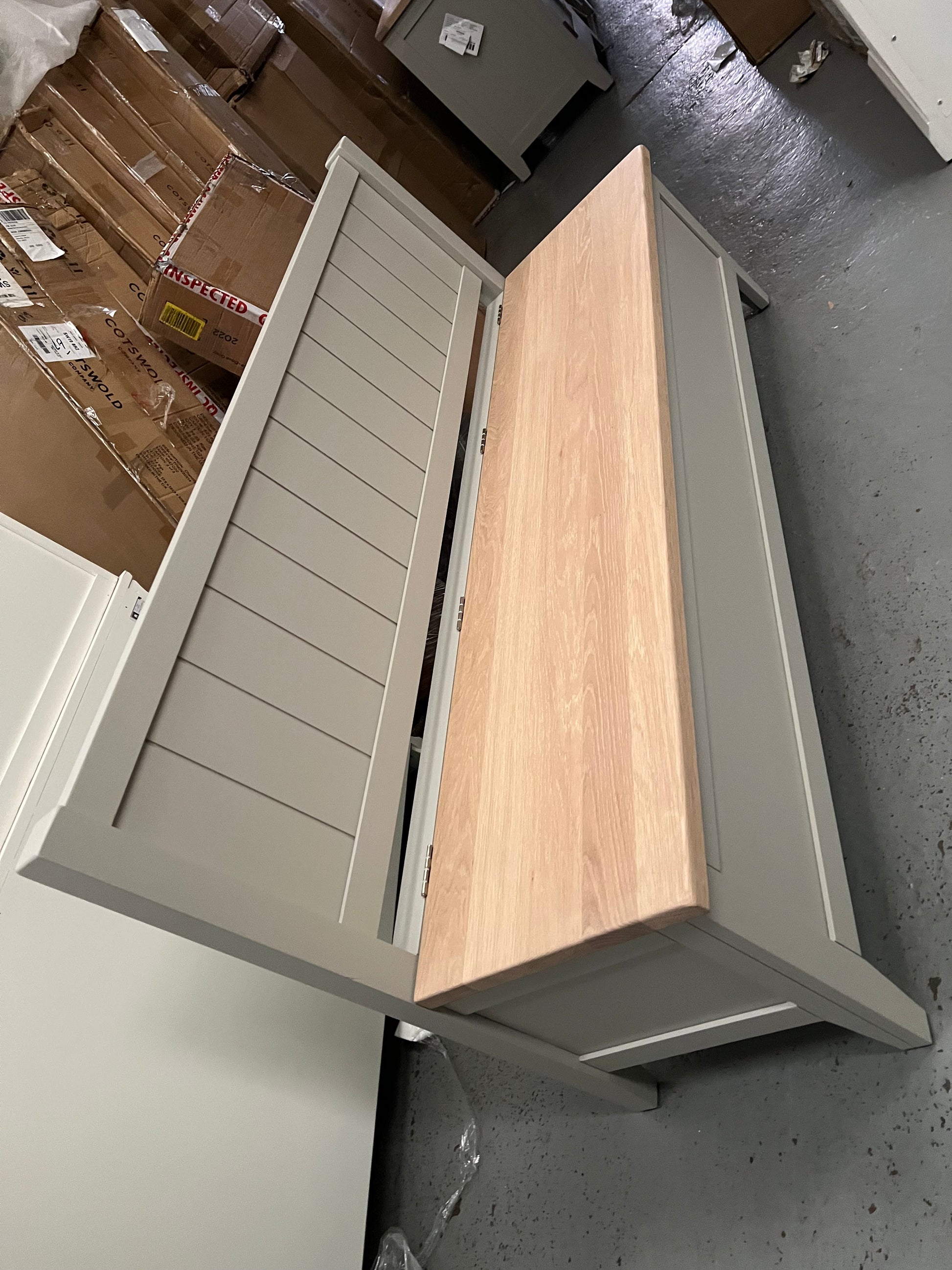 CHESTER DOVE GREY
Monks Bench Quality Furniture Clearance Ltd