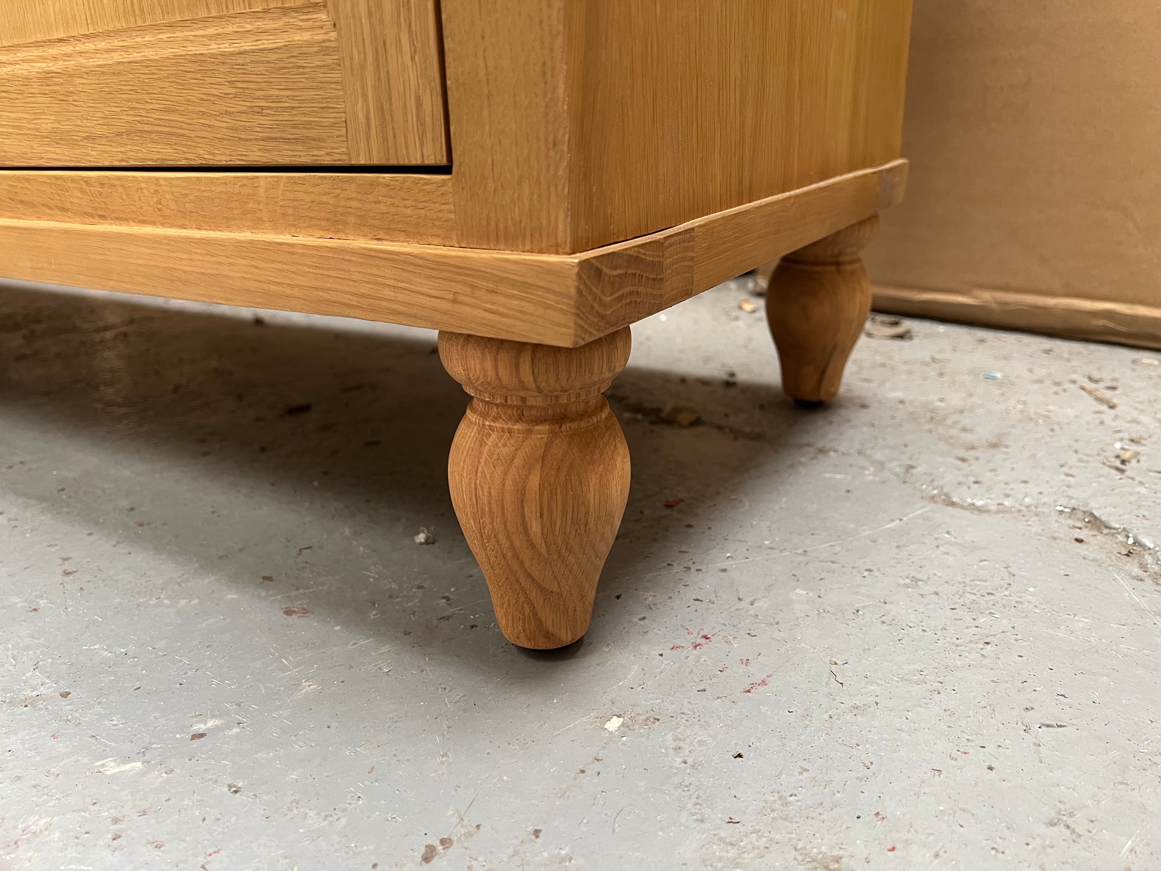 ELKSTONE MELLOW OAK
Hidden Shoe Storage Bench Quality Furniture Clearance Ltd