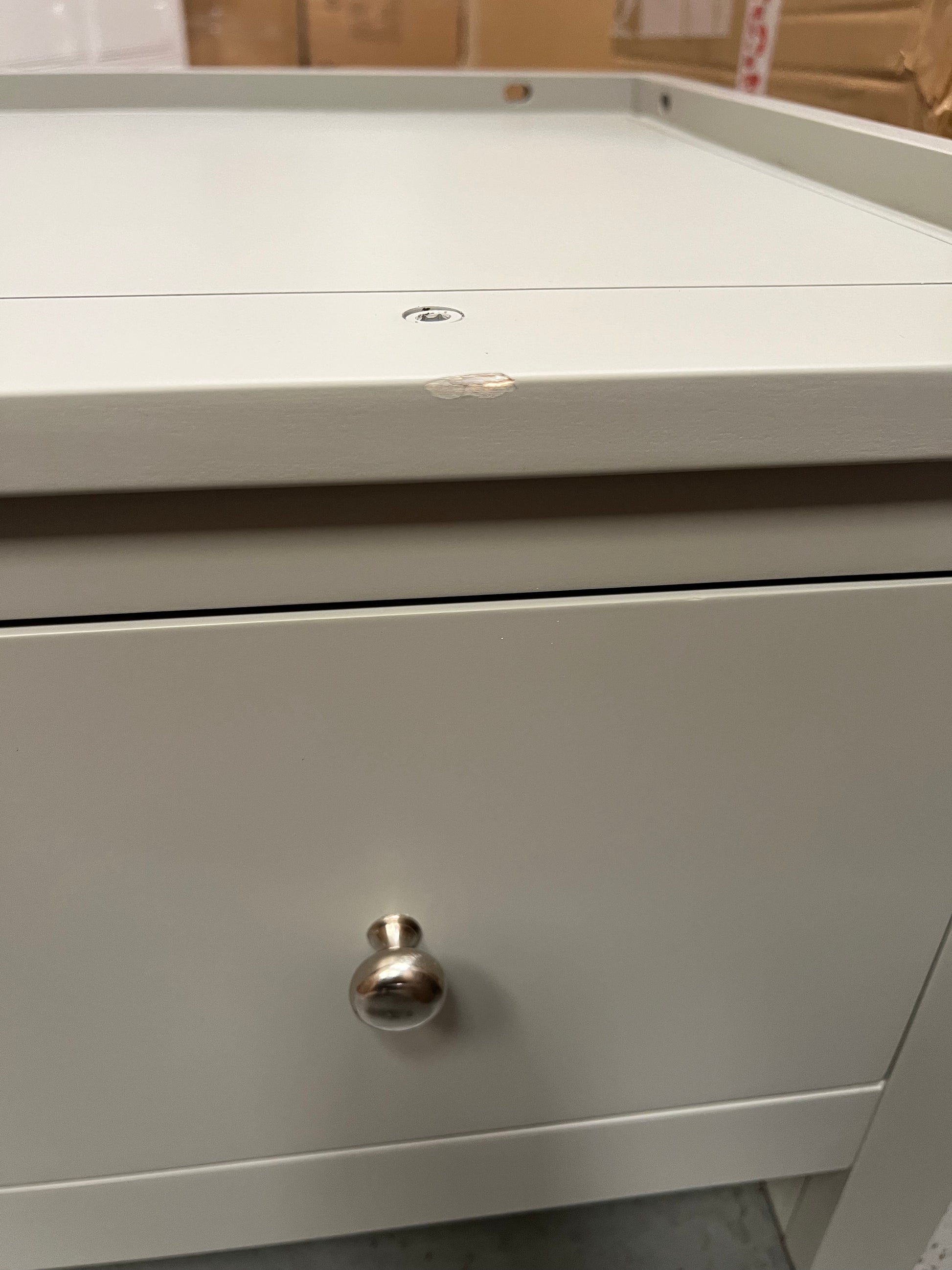 SIMPLY COTSWOLD PEBBLE GREY
Double Wardrobe Quality Furniture Clearance Ltd