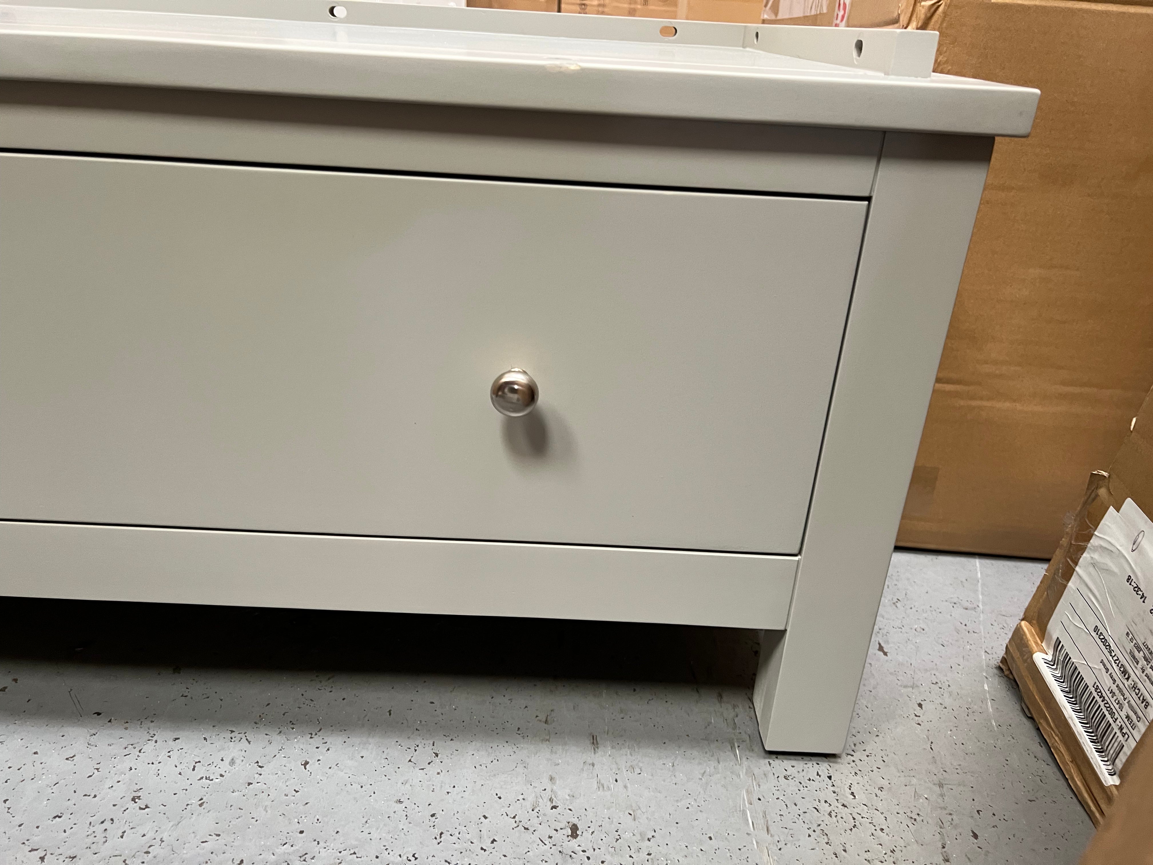 SIMPLY COTSWOLD PEBBLE GREY
Double Wardrobe Quality Furniture Clearance Ltd