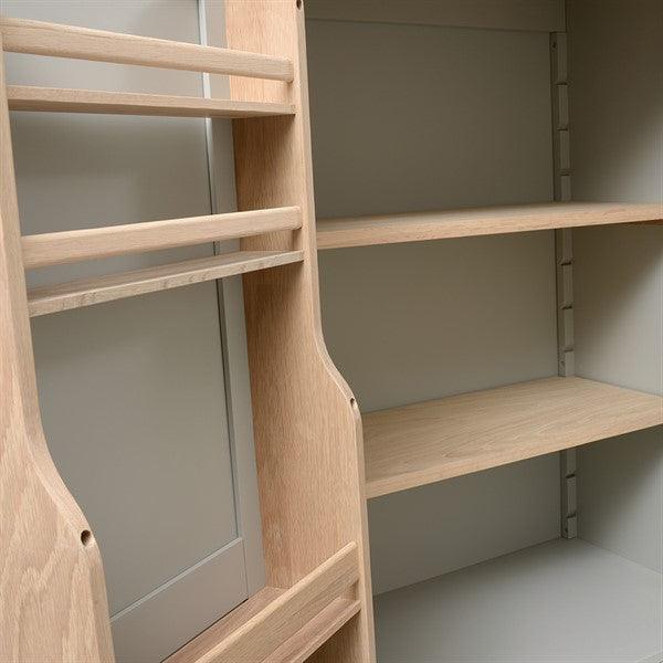 CHESTER DOVE GREY
Triple Larder Quality Furniture Clearance Ltd