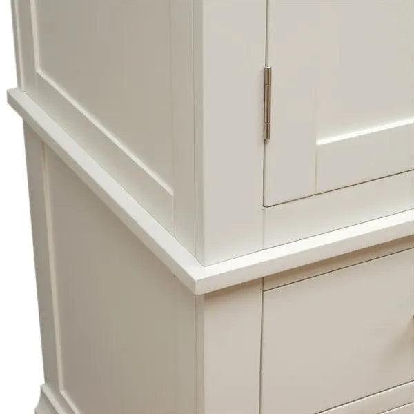 CHANTILLY WARM WHITE
Grand Triple Wardrobe Quality Furniture Clearance Ltd