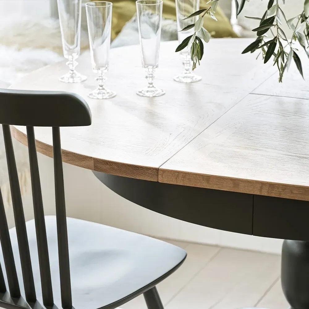 CHESTER FORSET GREEN 4-6 Seater Round Extending Dining Table Quality Furniture Clearance Ltd