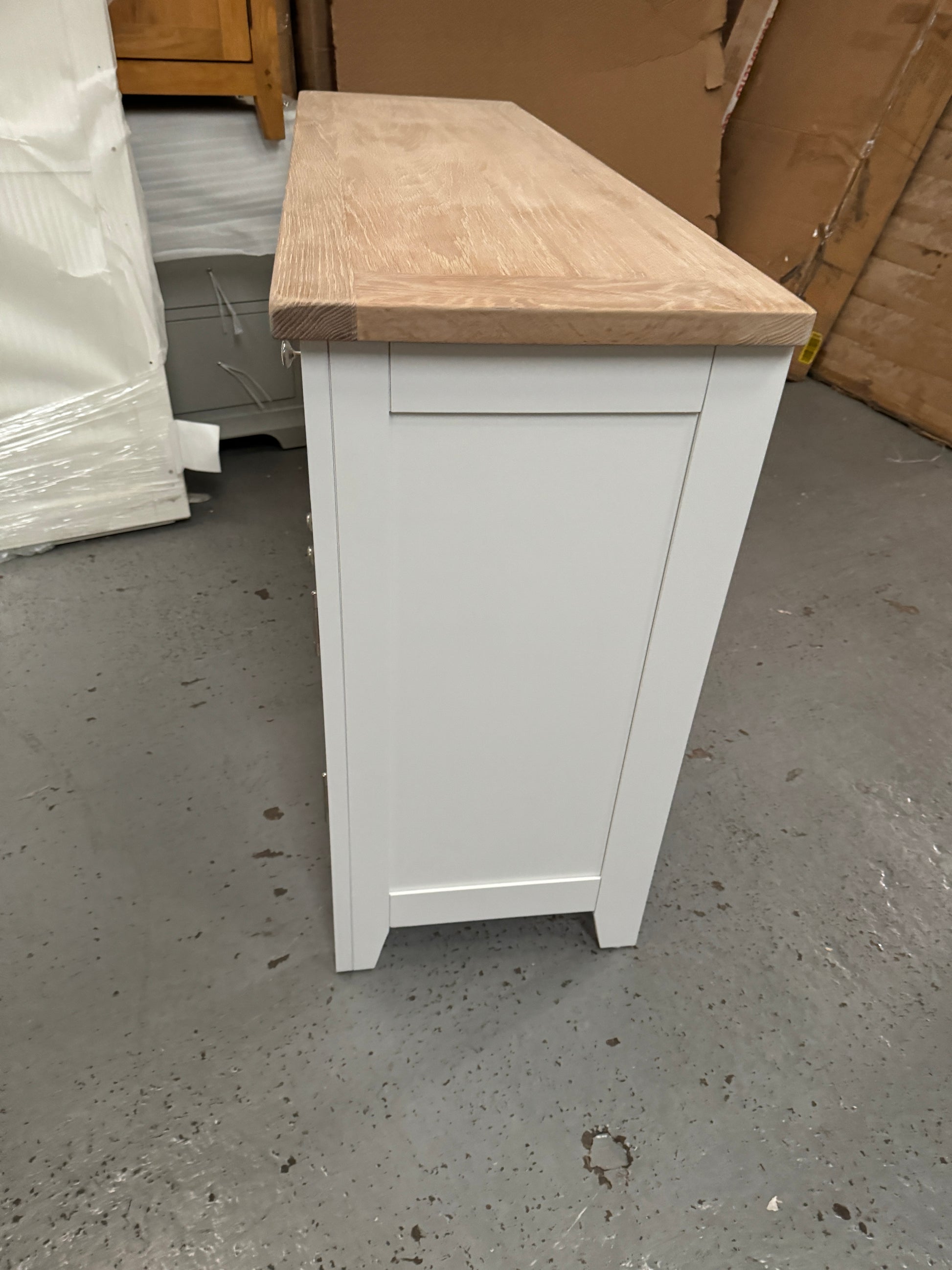CHESTER PURE WHITE
Large Sideboard Quality Furniture Clearance Ltd