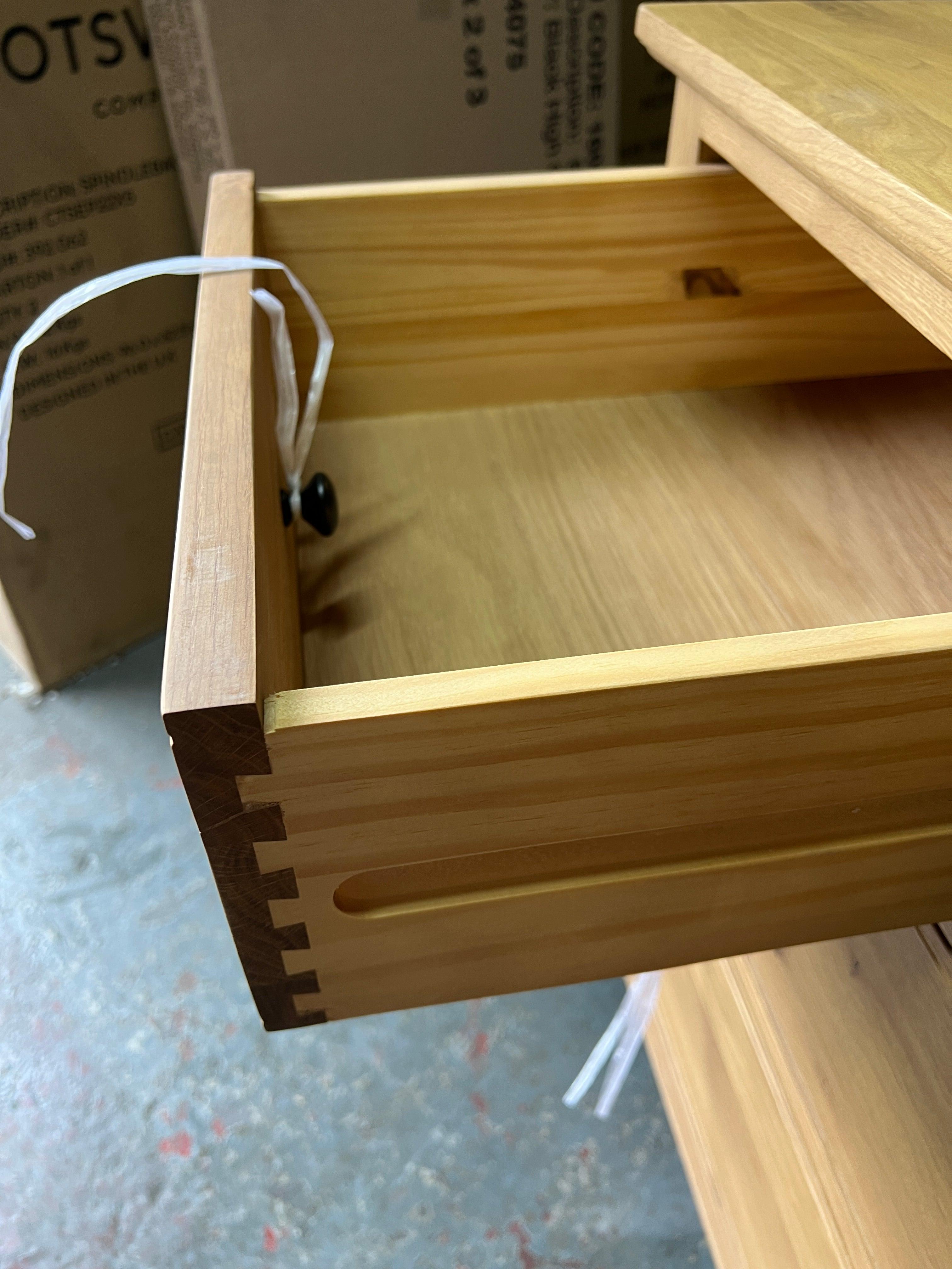 ELKSTONE MELLOW OAK 8 Drawer Wide Chest Quality Furniture Clearance Ltd