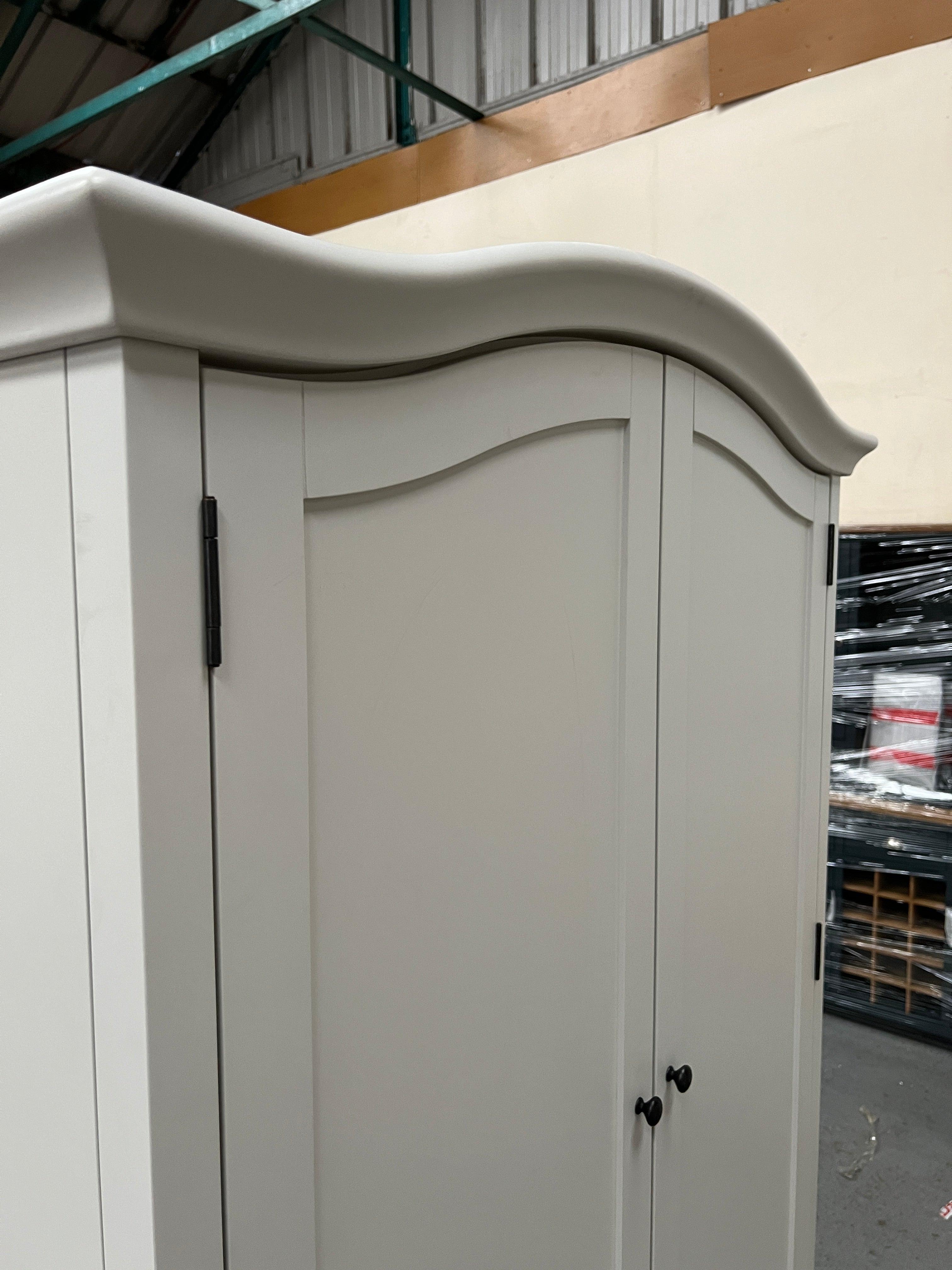 WILMSLOW PALE GREY Double Wardrobe And Matching Nightstands Quality Furniture Clearance Ltd