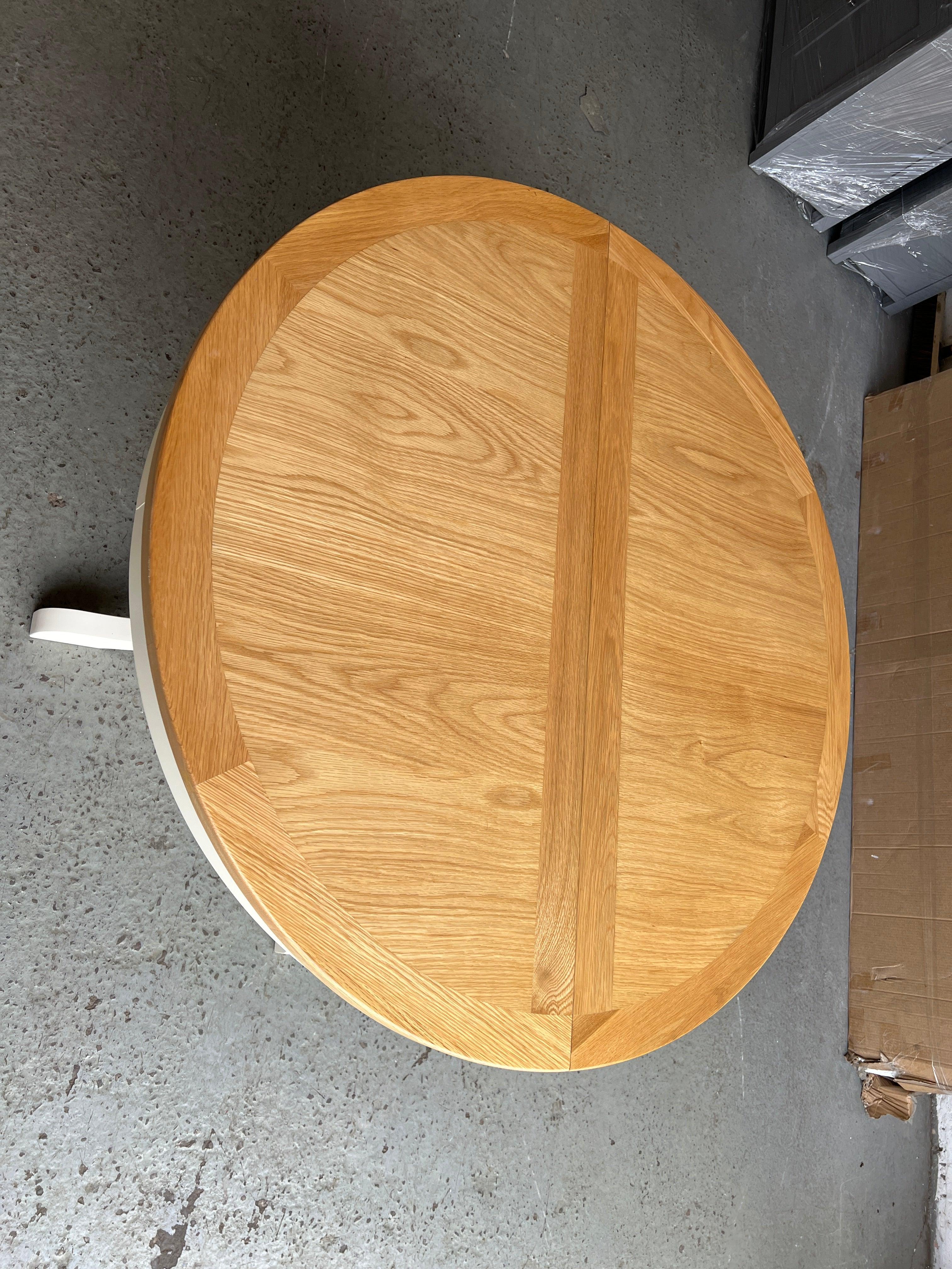 SUSSEX COTSWOLD CREAM 4-6 Seater Round Extending Table Quality Furniture Clearance Ltd