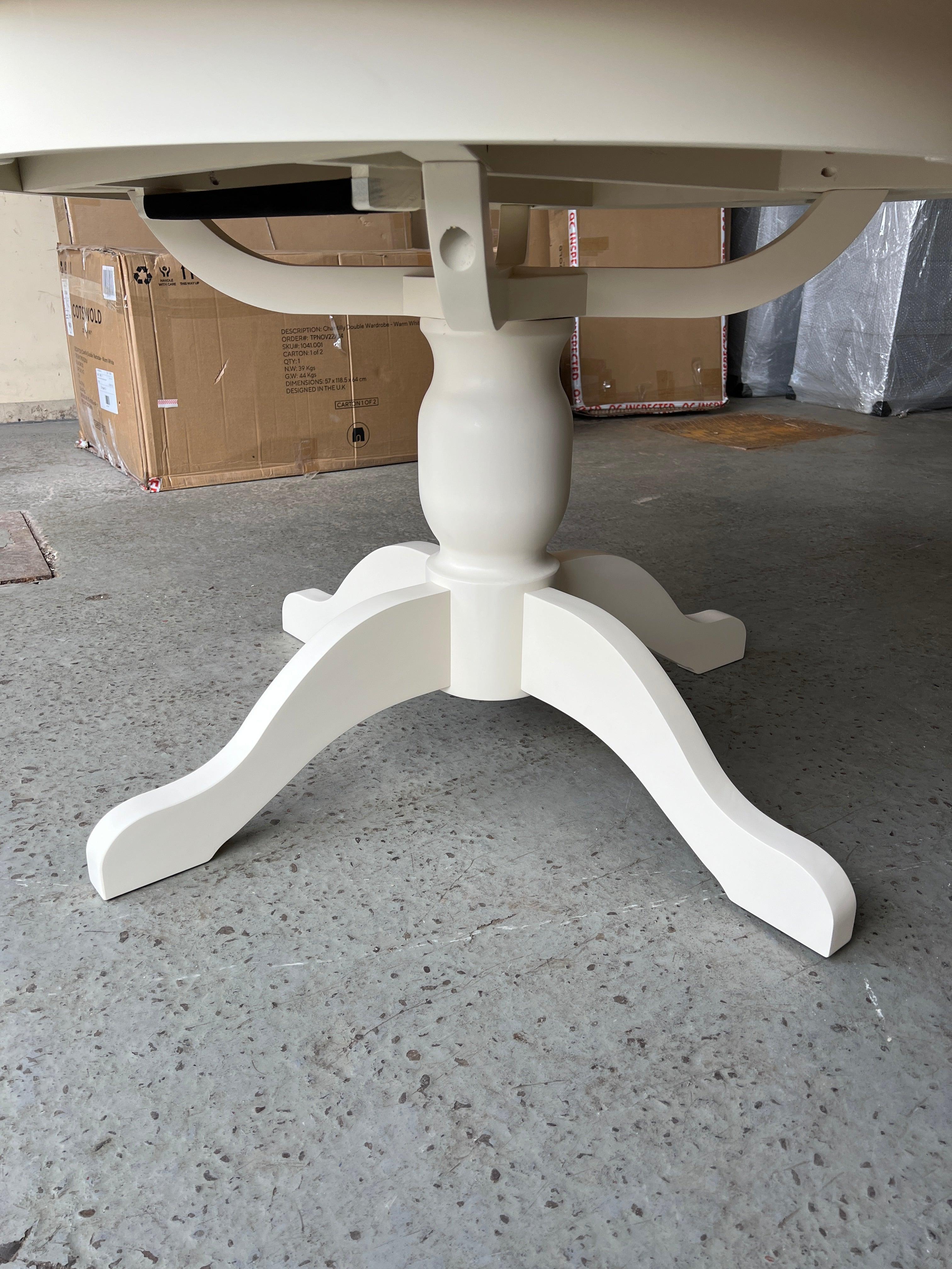 SUSSEX COTSWOLD CREAM 4-6 Seater Round Extending Table Quality Furniture Clearance Ltd