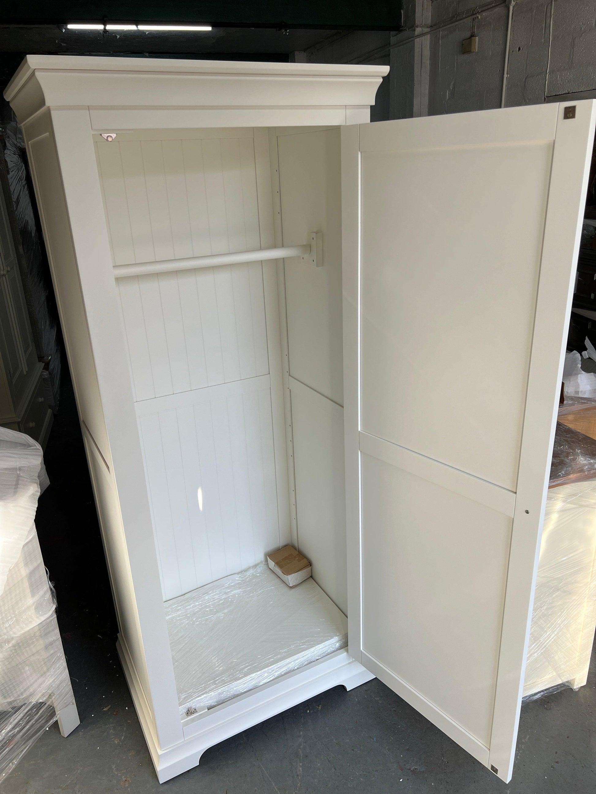 Chantilly Warm White Single Wardrobe Quality Furniture Clearance Ltd