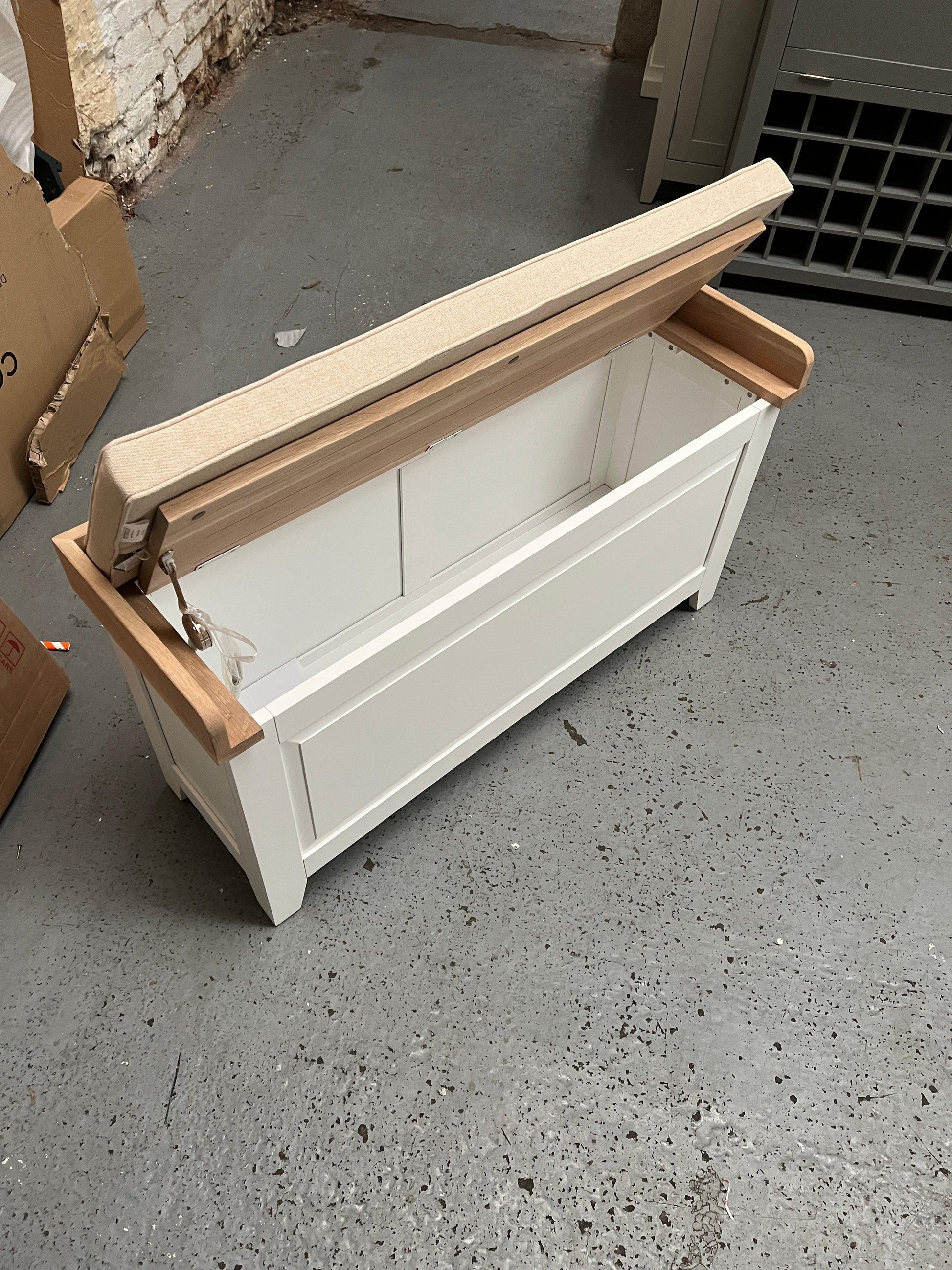 Chester Pure White Large Shoe Storage Trunk and Bench Quality Furniture Clearance Ltd