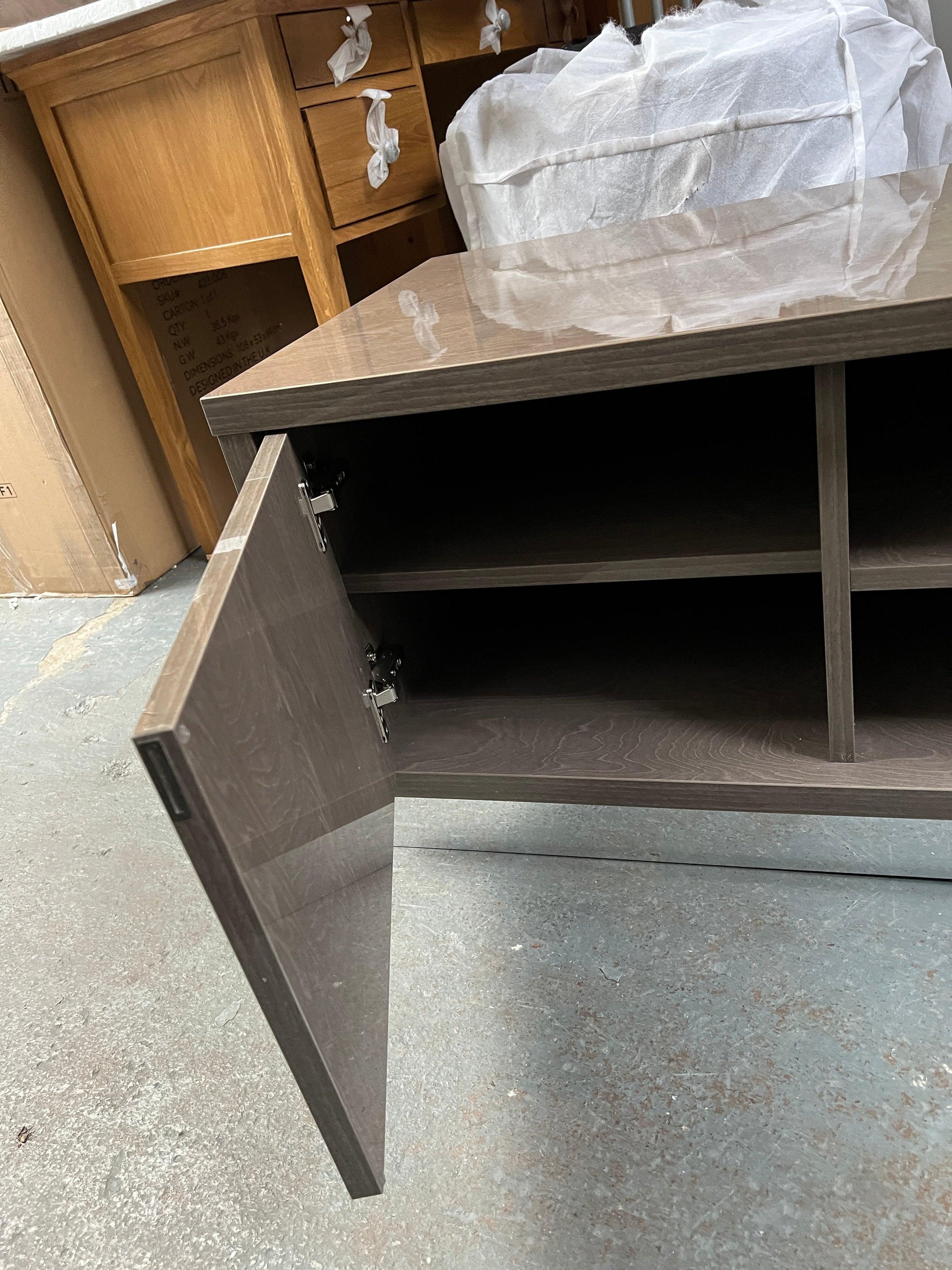 Platinum Italian High Gloss Slim tv cabinet by Modum Quality Furniture Clearance Ltd