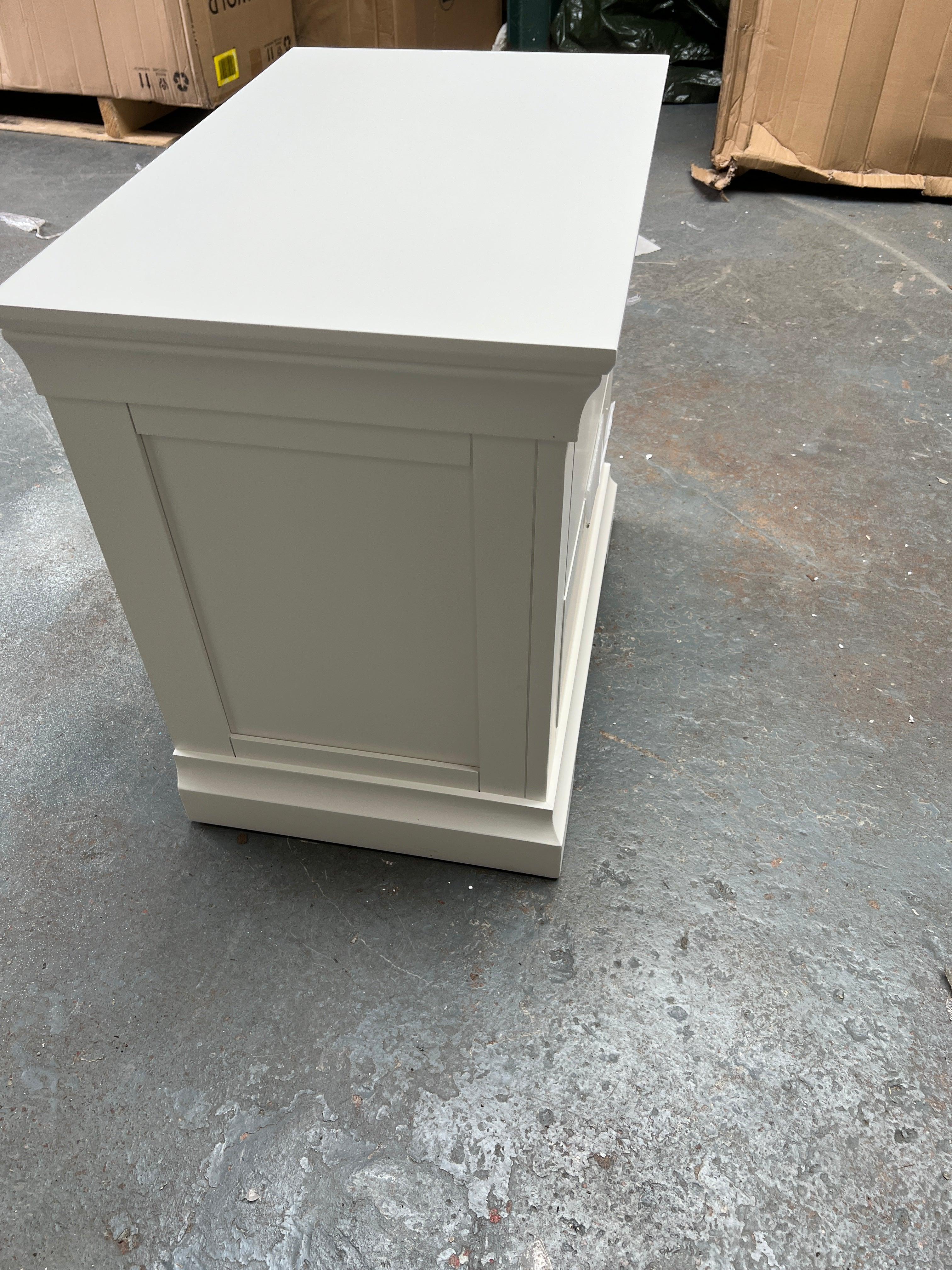 set of 2 Chantilly Warm White Large 2 Drawer Bedside Quality Furniture Clearance Ltd